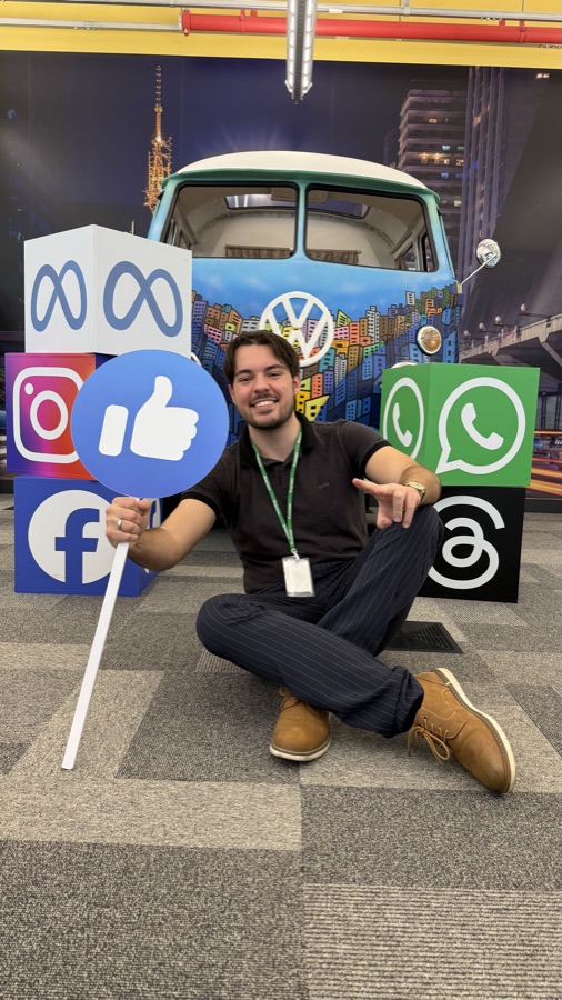 Bruno na sede da Meta